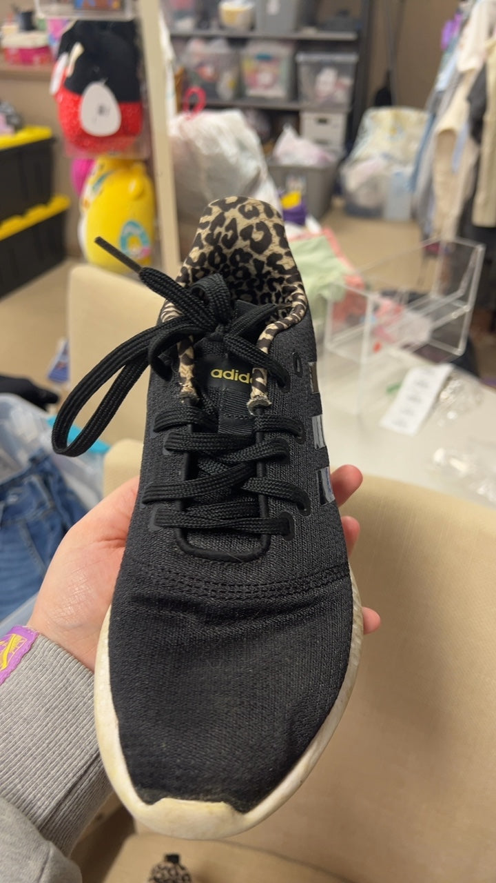 Adidas Sneakers 8.5