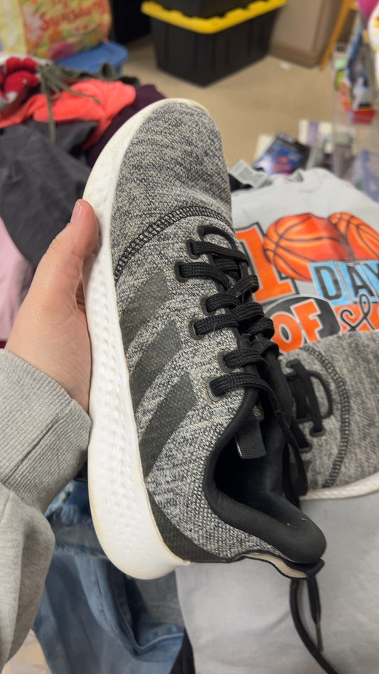 Adidas Sneakers 8.5