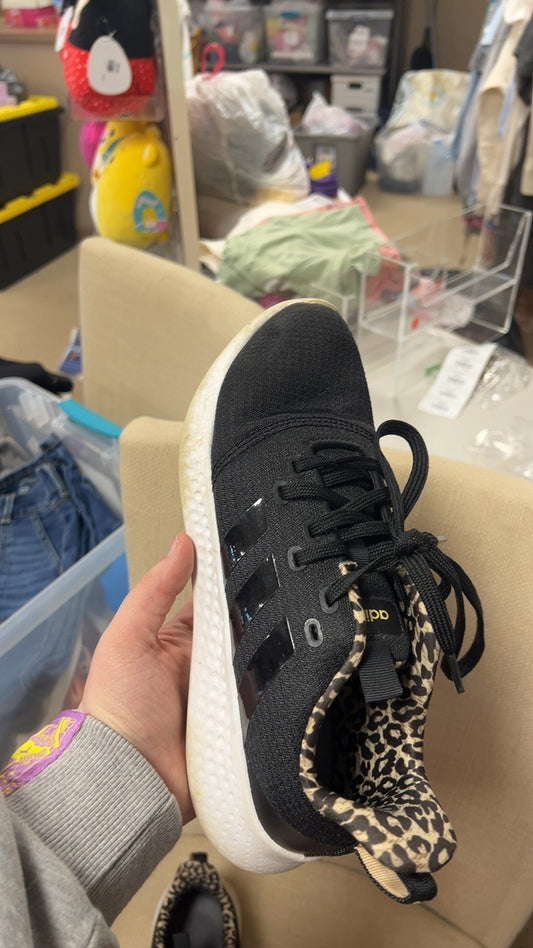 Adidas Sneakers 8.5