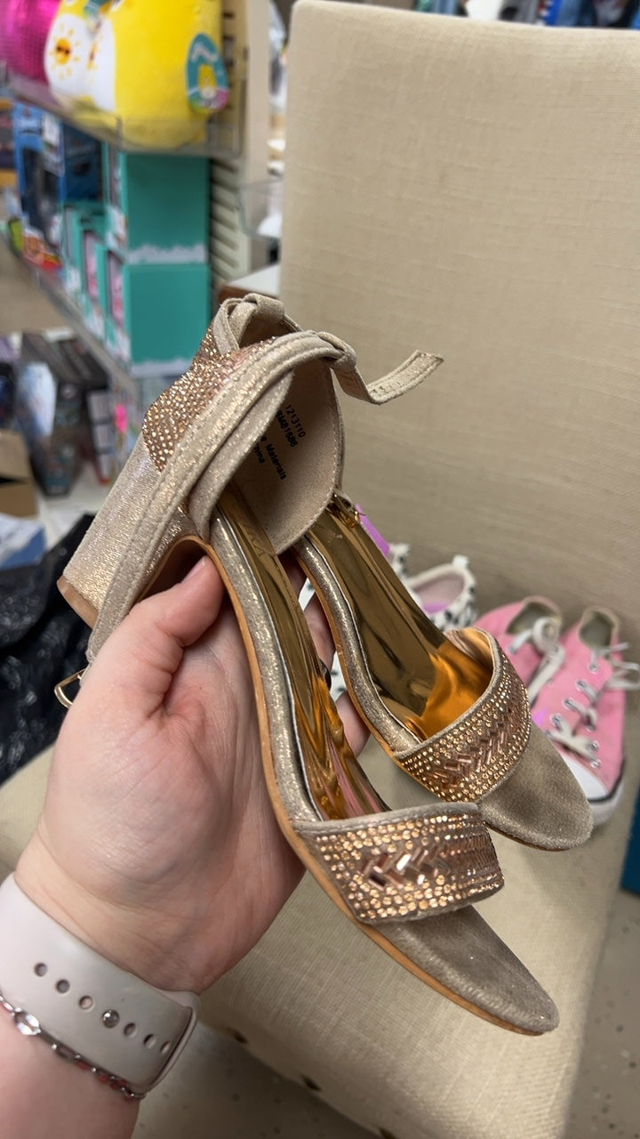 Sandals Youth 2
