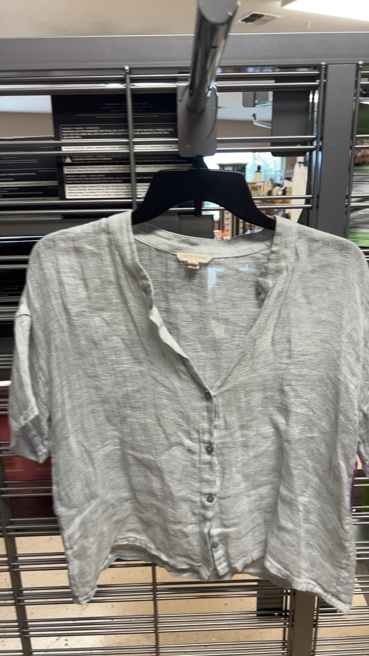 Express Shirt Medium
