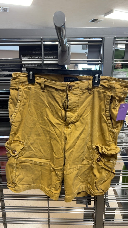 American Eagle Shorts Mens 38