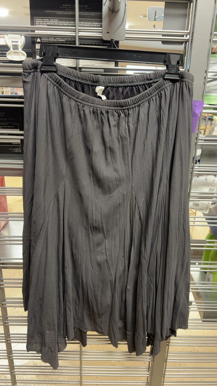Boutique Skirt Large