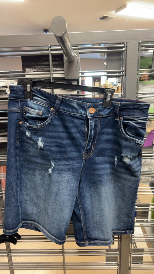 Shorts 14