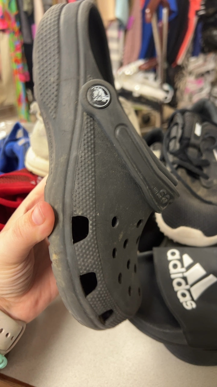 Crocs Sandals 8