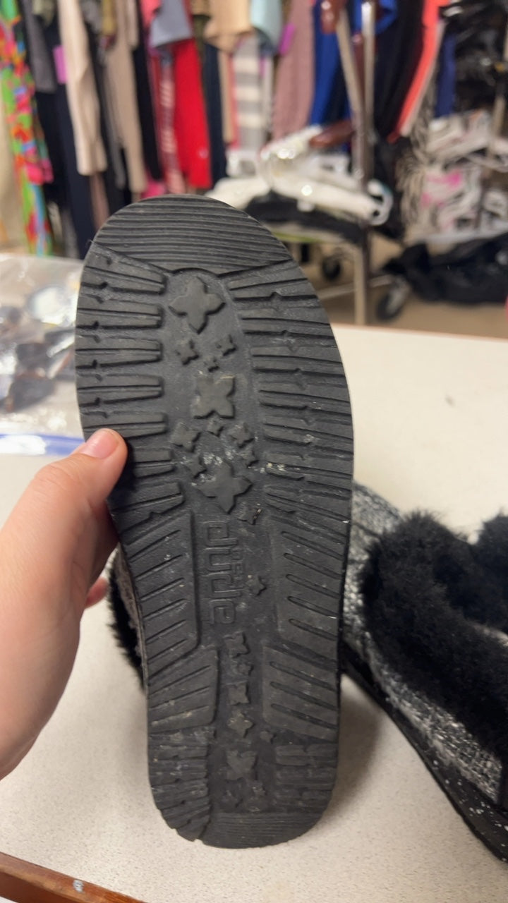Hey Dude Sneakers Youth 2-3