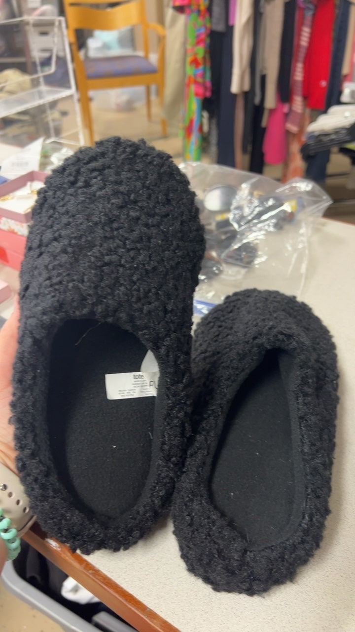 Black Slippers Medium