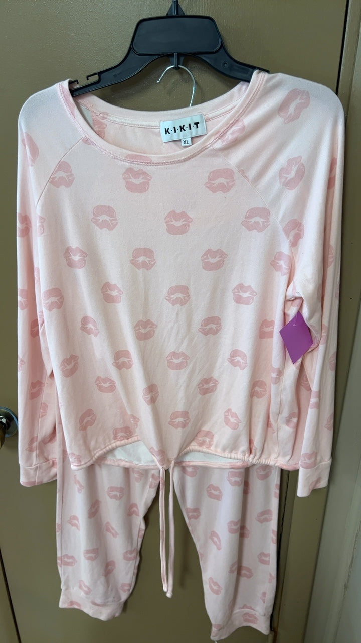 K.I.K.I.T Pajama Set XL