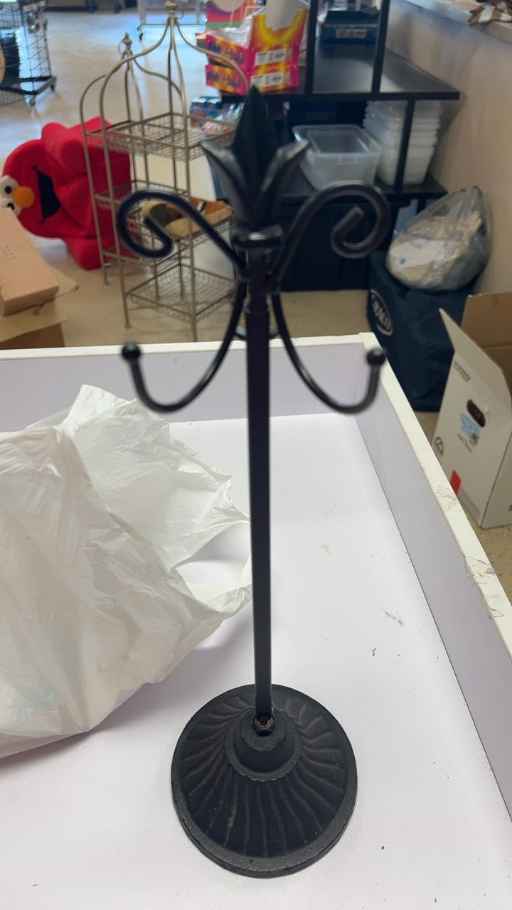 Wreath Holder