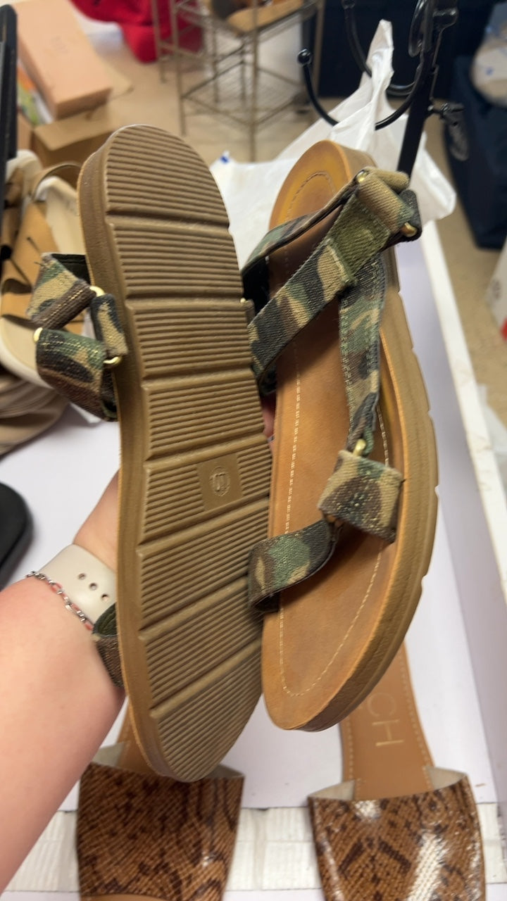 Camo Sandals 10