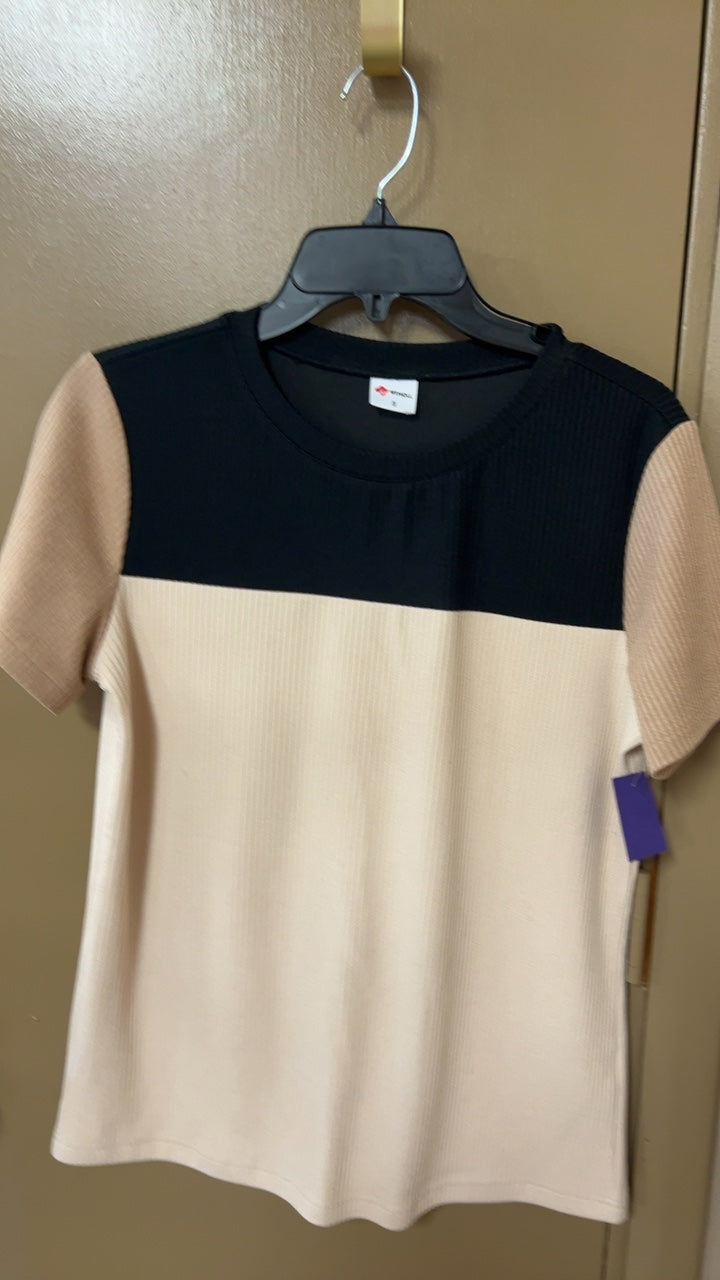 T-Shirt Small