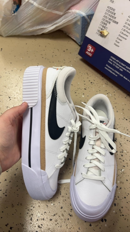Nike Sneakers 8.5