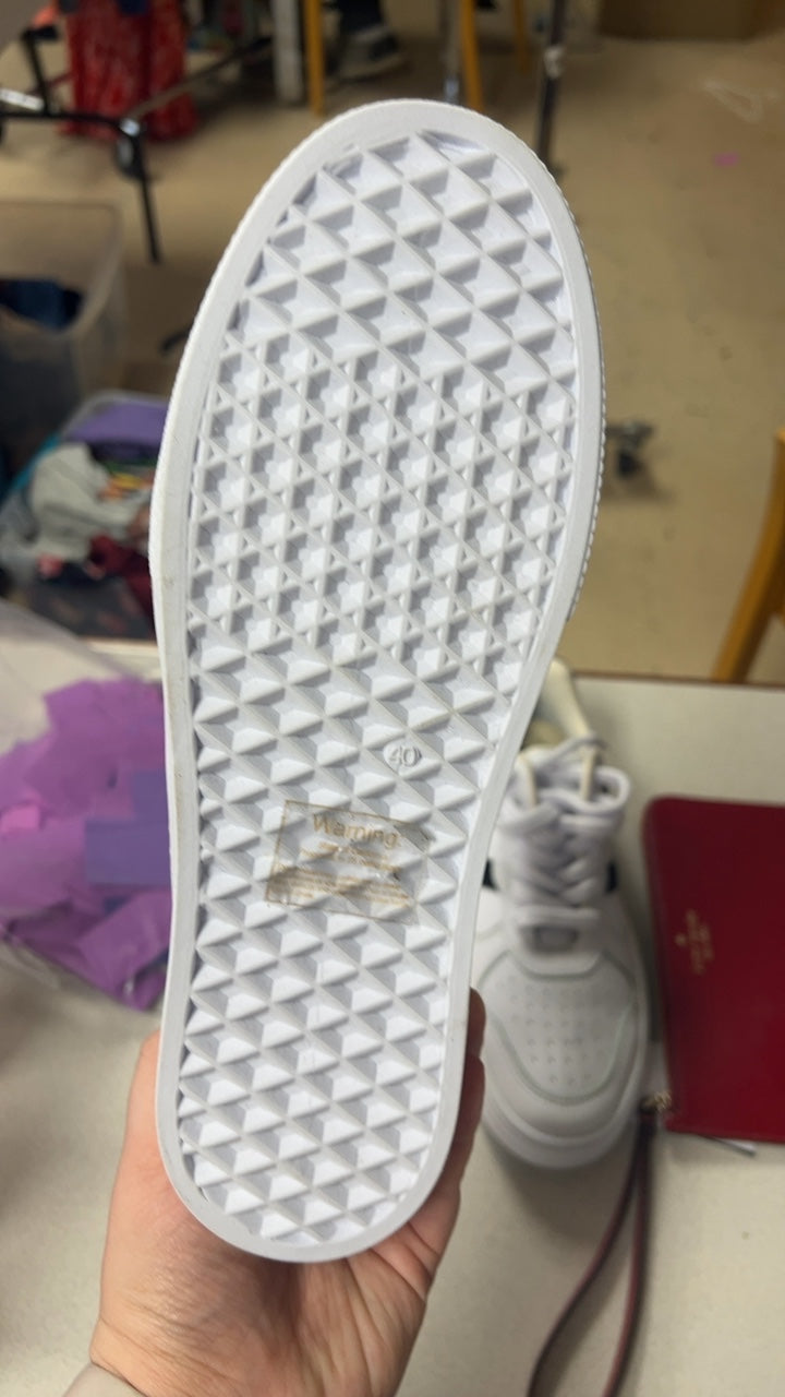 Sneakers 9