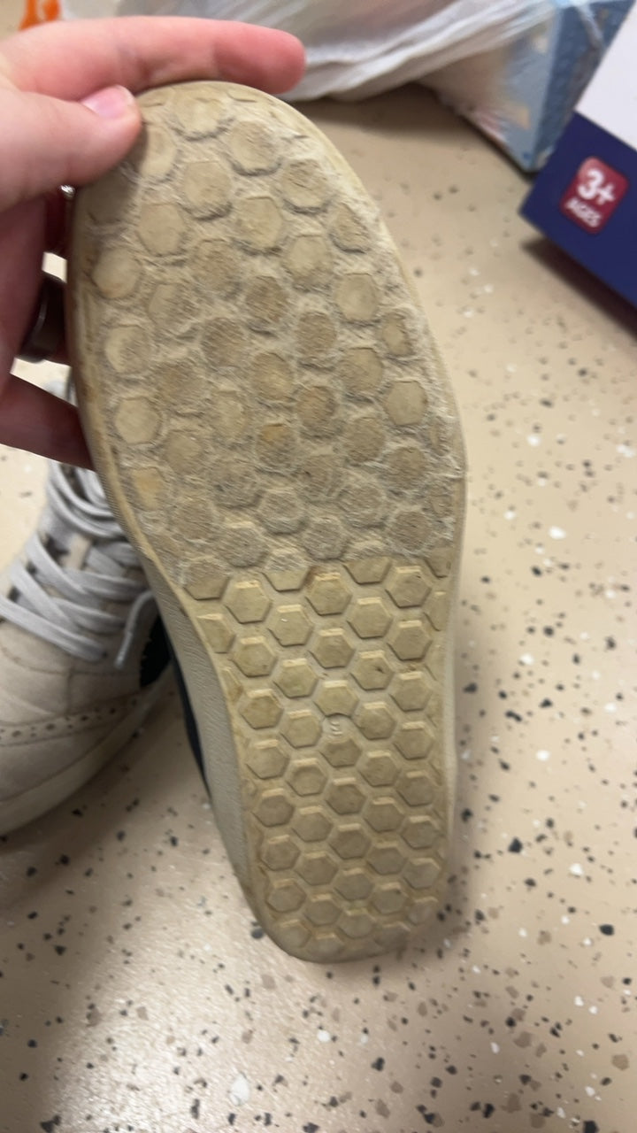 Sneakers 9