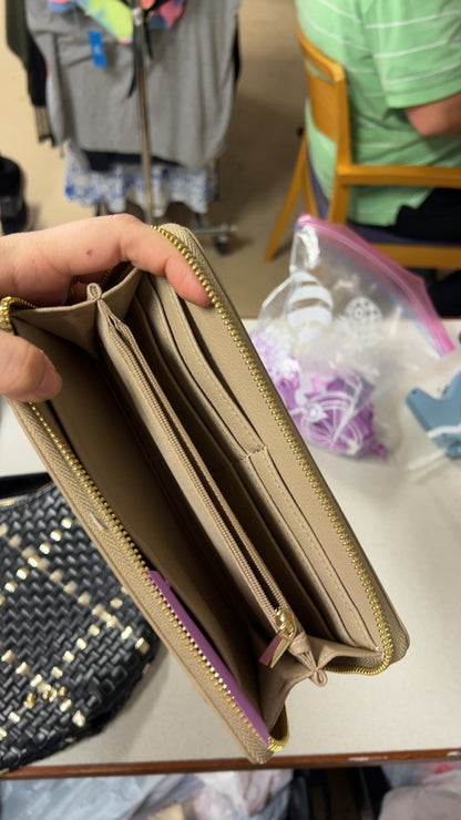 Tan Wallet 