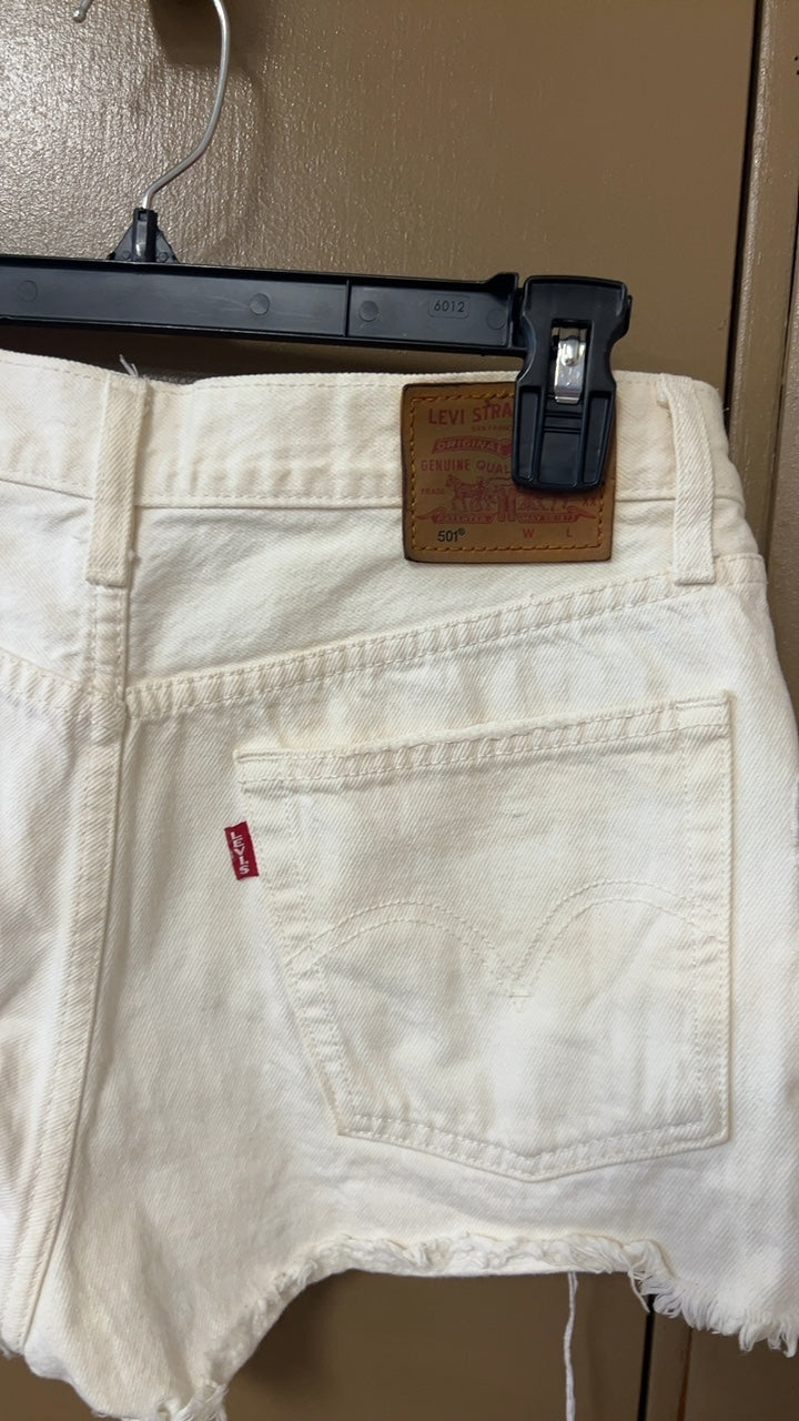 Levi Shorts 28