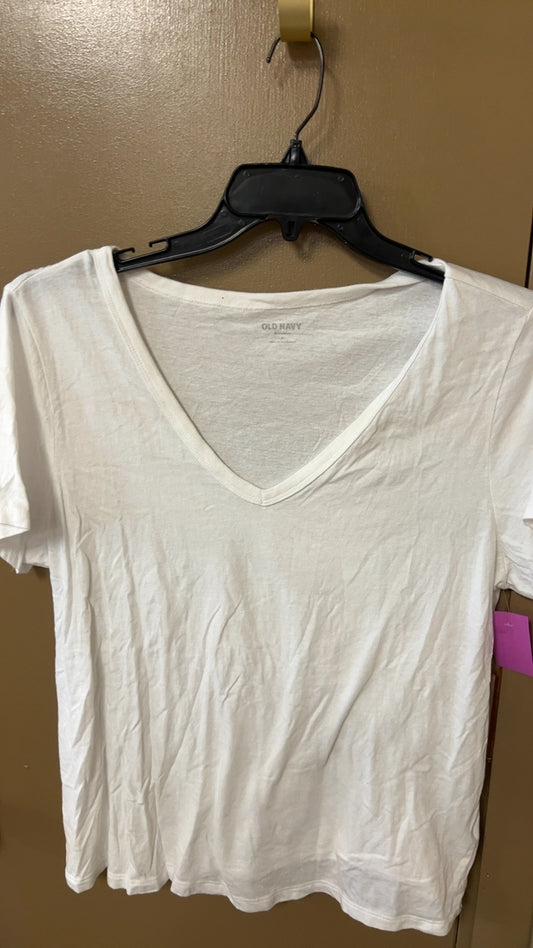Old Navy T-Shirt Large