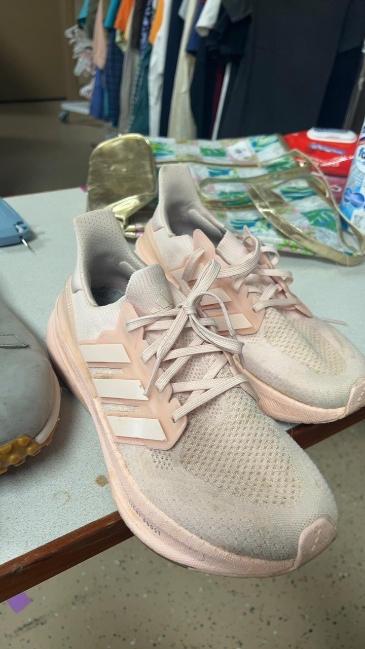 Adidas Sneakers 9.5