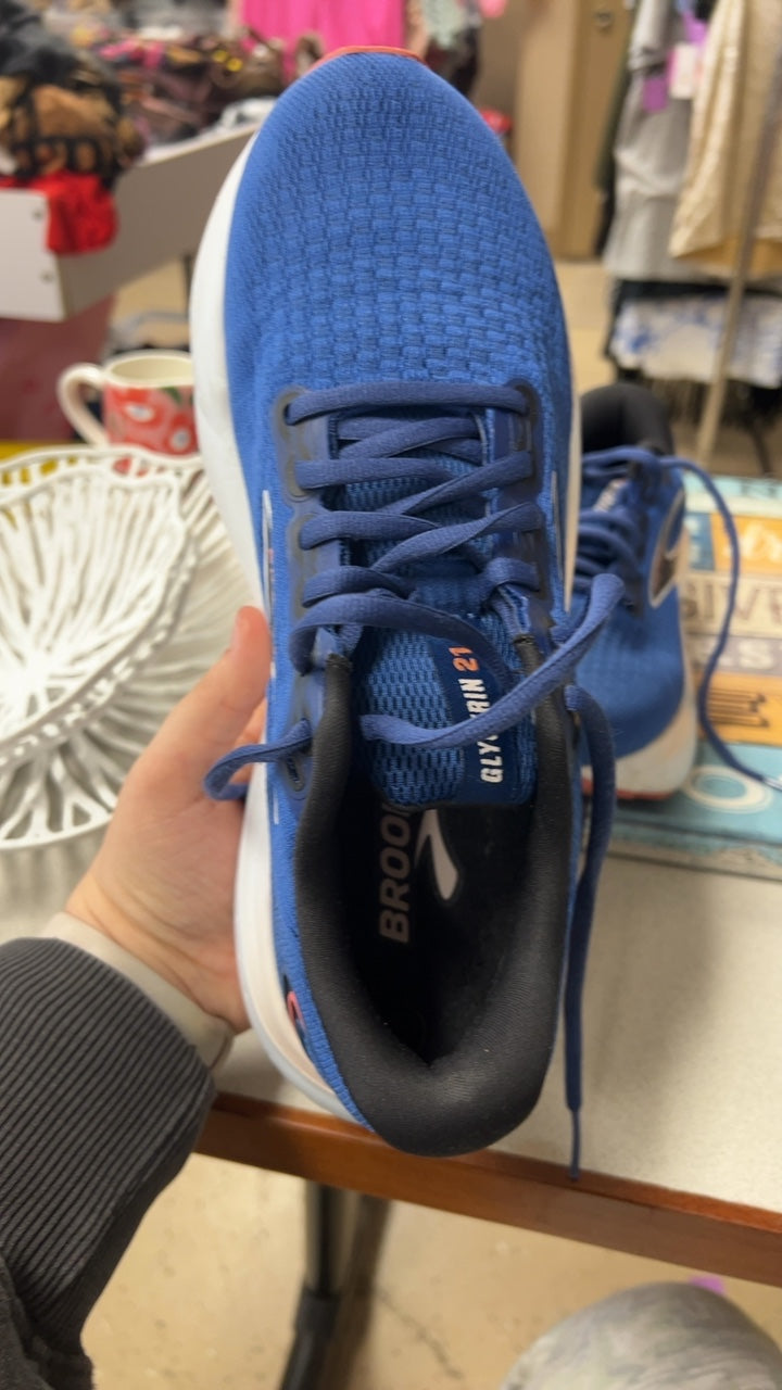 Brooks Sneakers 9