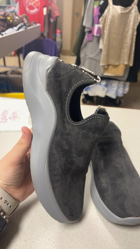 Seven7 Sneakers 8