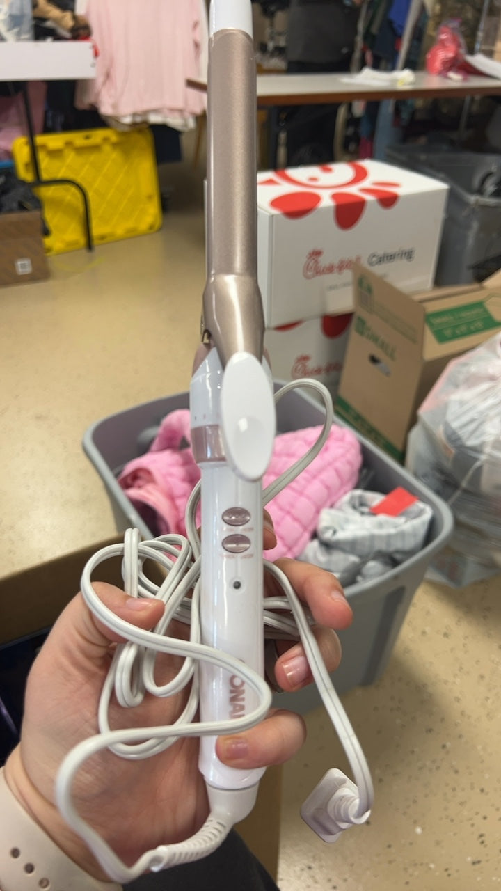 Conair Hair Iron pink 