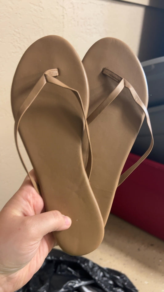 Sandals 8