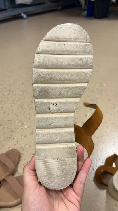 Sandals 8.5