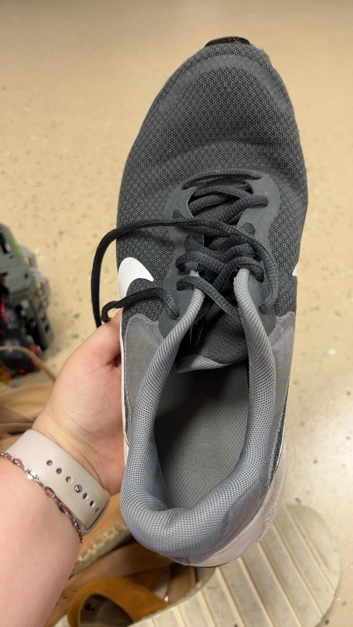 Nike Sneakers 9