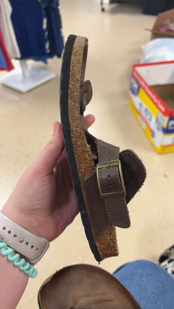 Sonoma Sandals 8