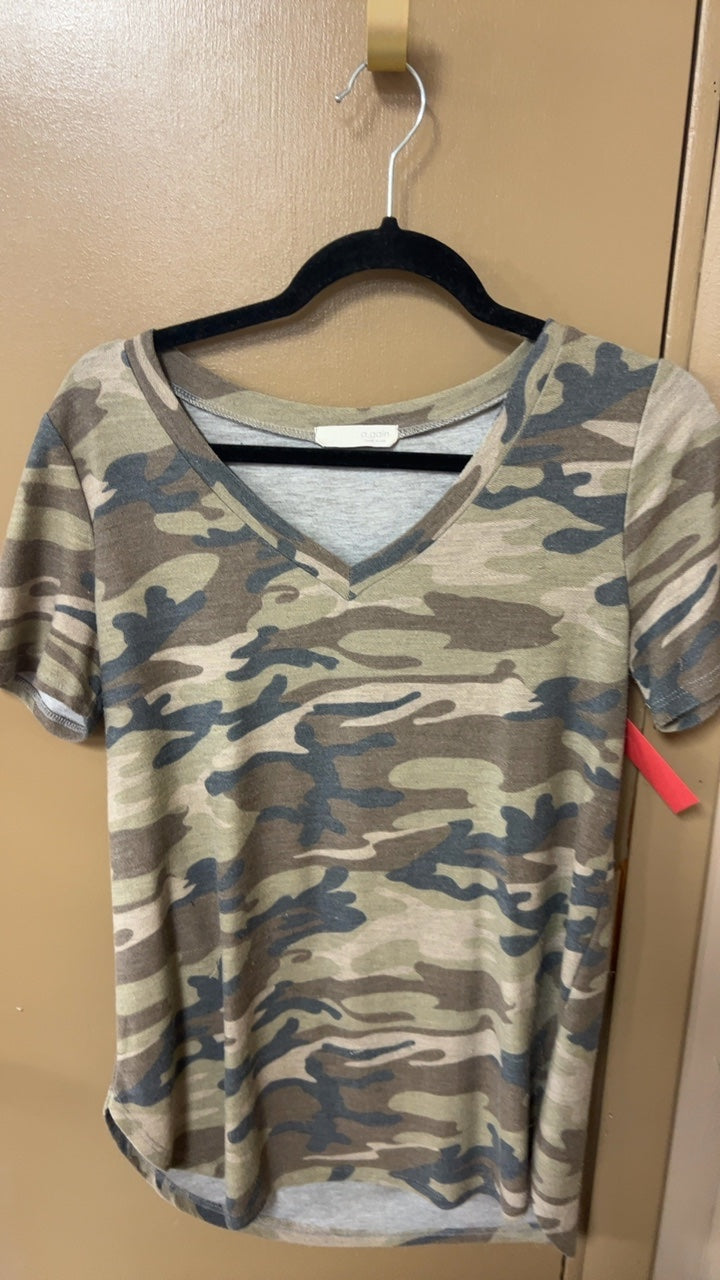 Camo T-Shirt Small