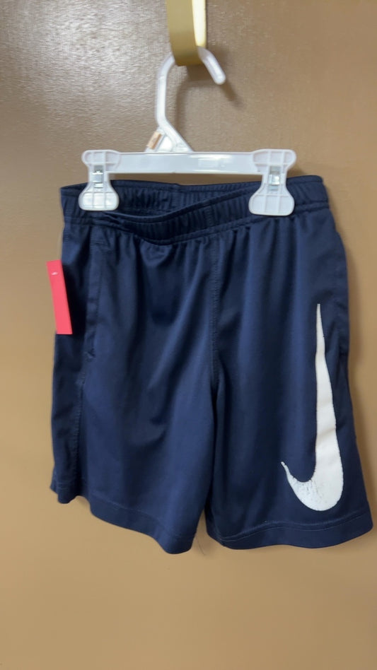 Nike Shorts YOUTH Large