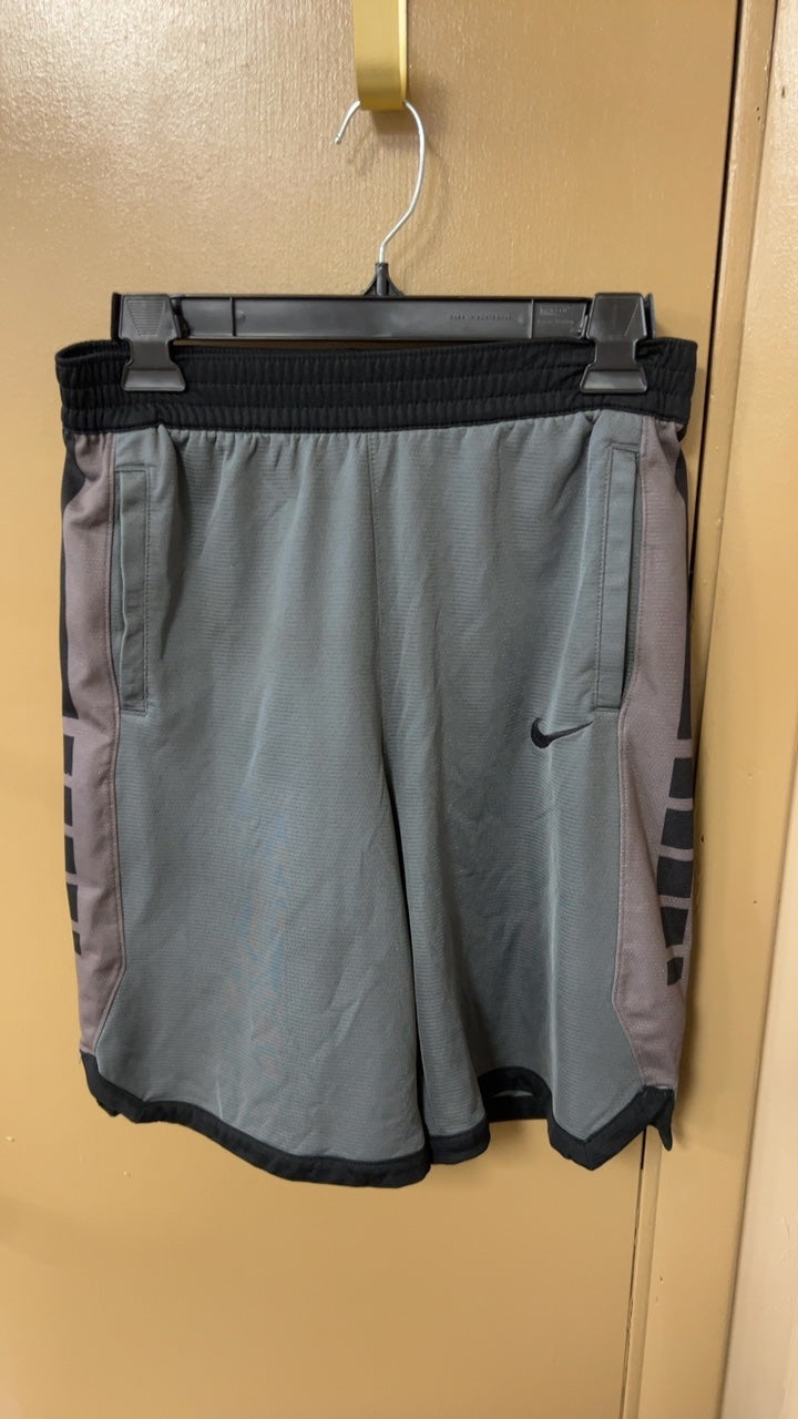 Nike Shorts Youth XL