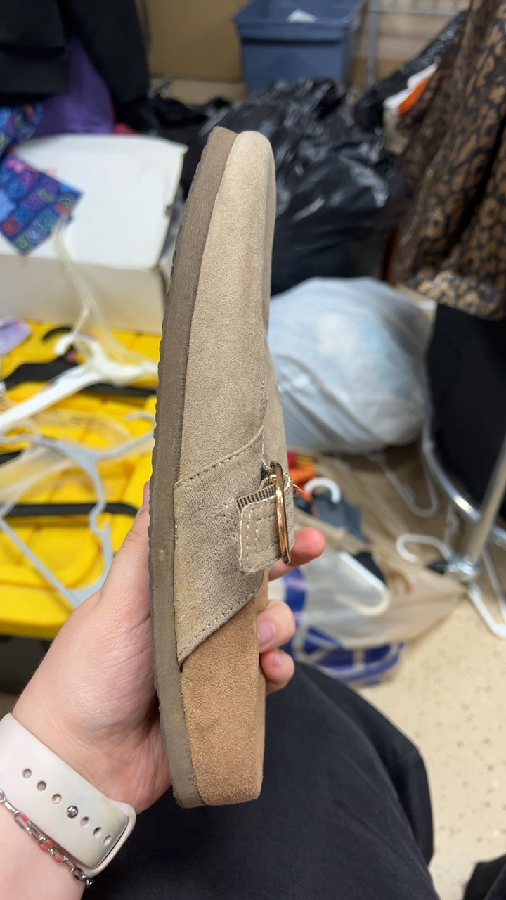 Slippers 10