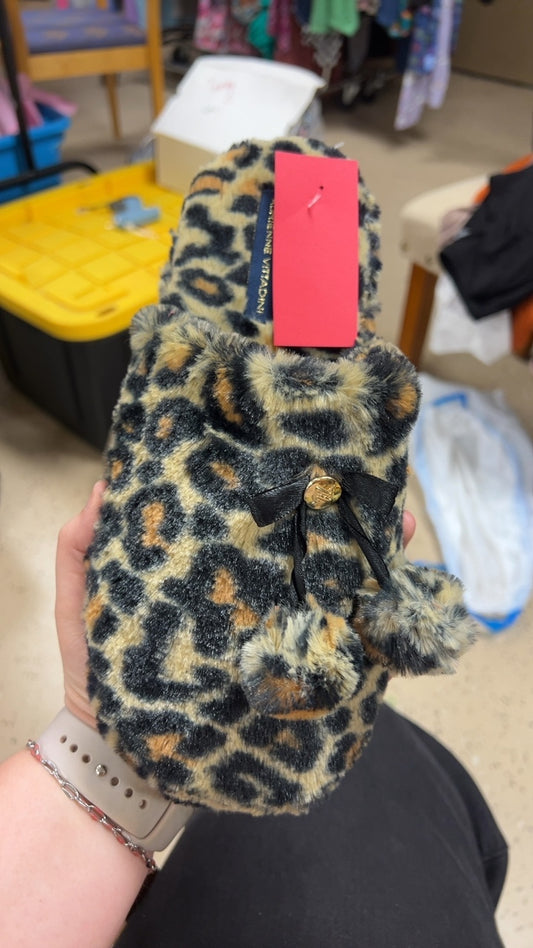 Slippers 10/11