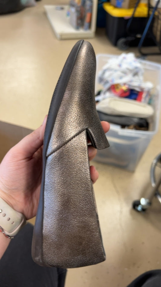 Shiny Shoes 6.5