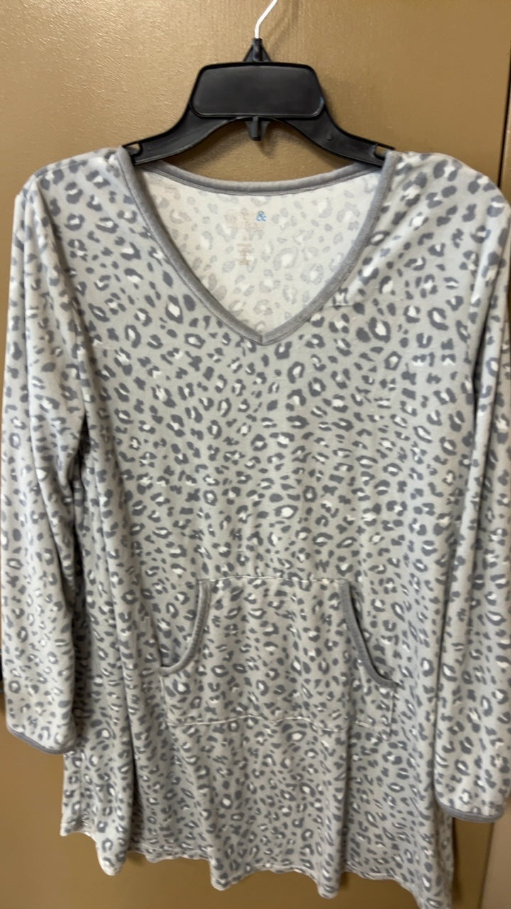 Pj Gown Medium