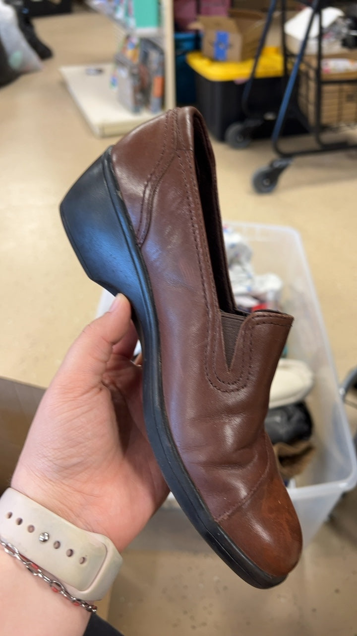 Clark’s Shoes 6.5