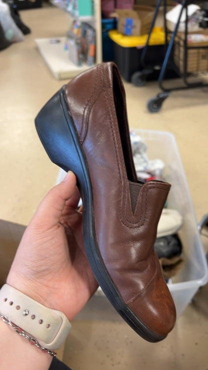 Clark’s Shoes 6.5