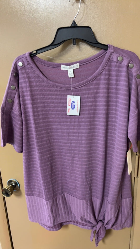 New York & Company T-Shirt Large