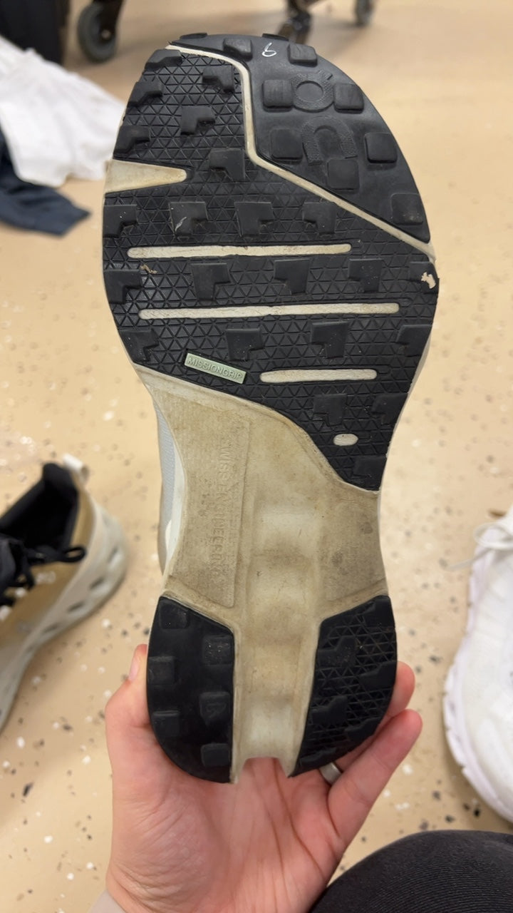 On Running Sneakers Mens 9