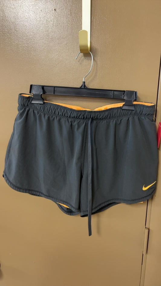 Nike Shorts Medium