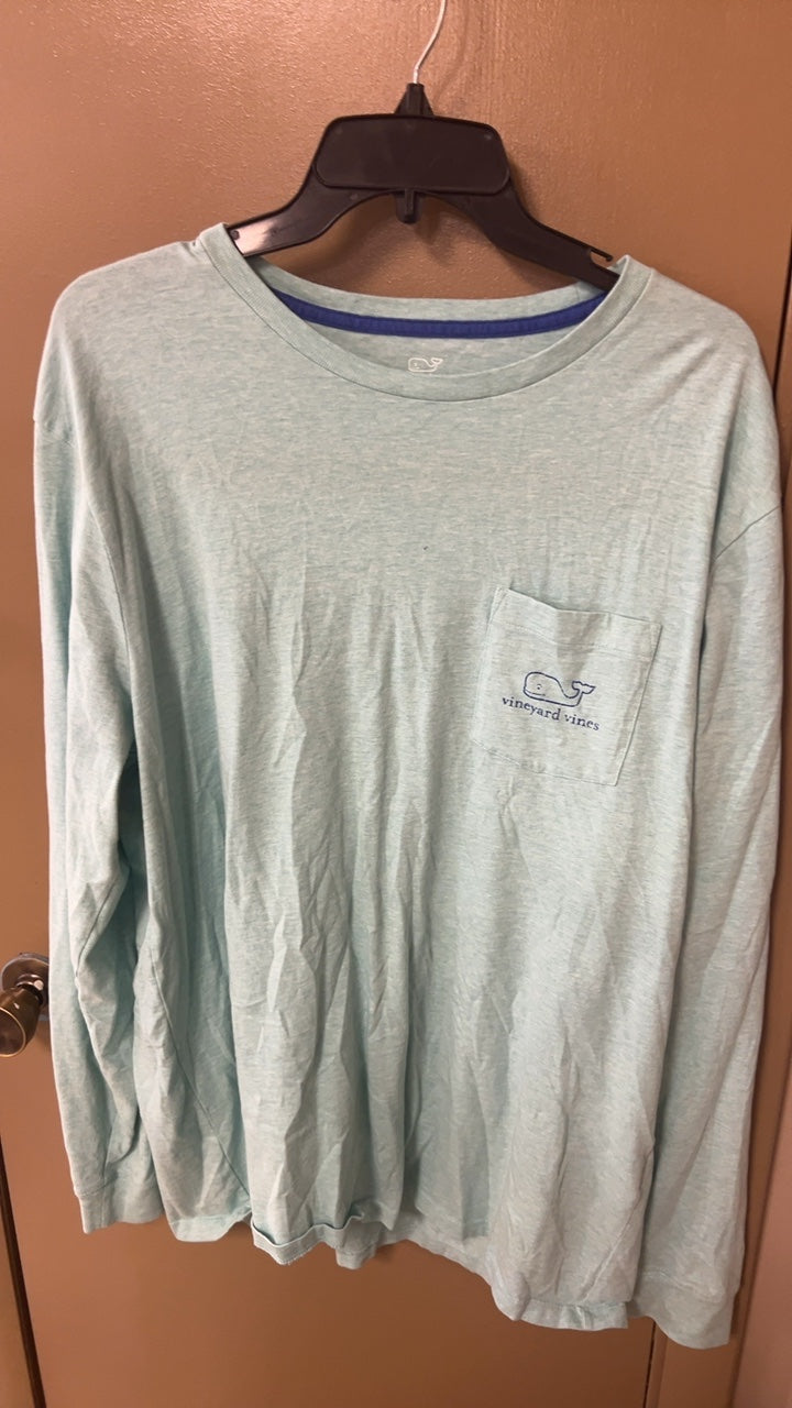Vineyard Vines Top XL