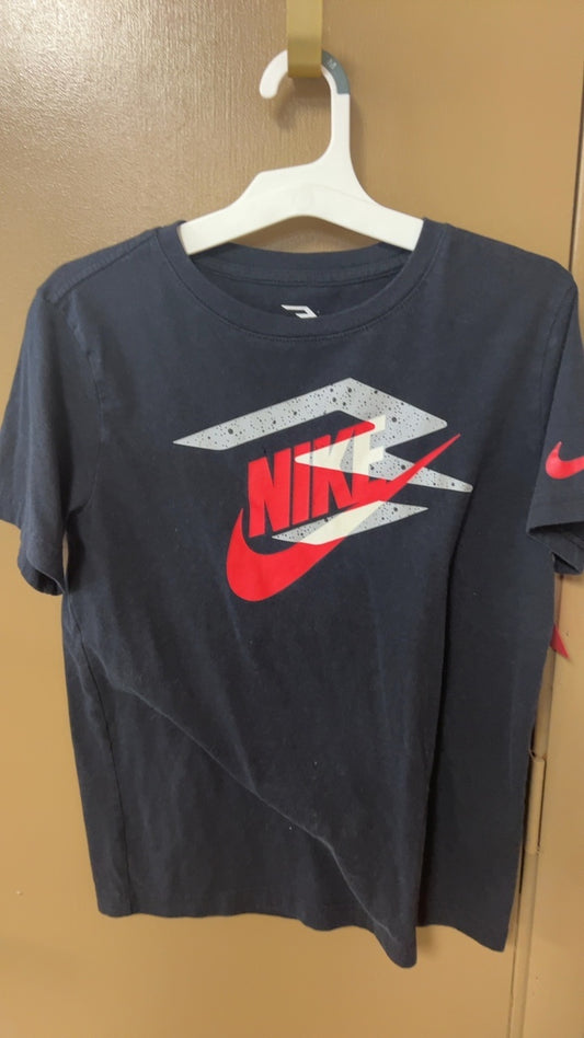 Nike T-Shirt YOUTH Large