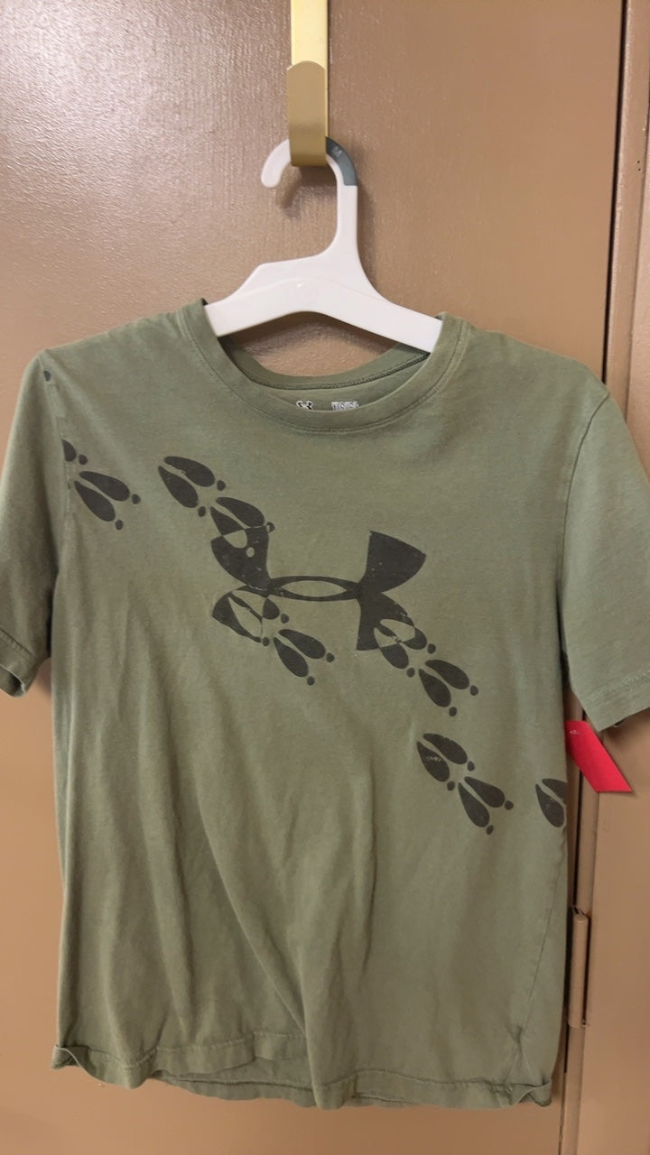 Under Armour T-Shirt YOUTH Large