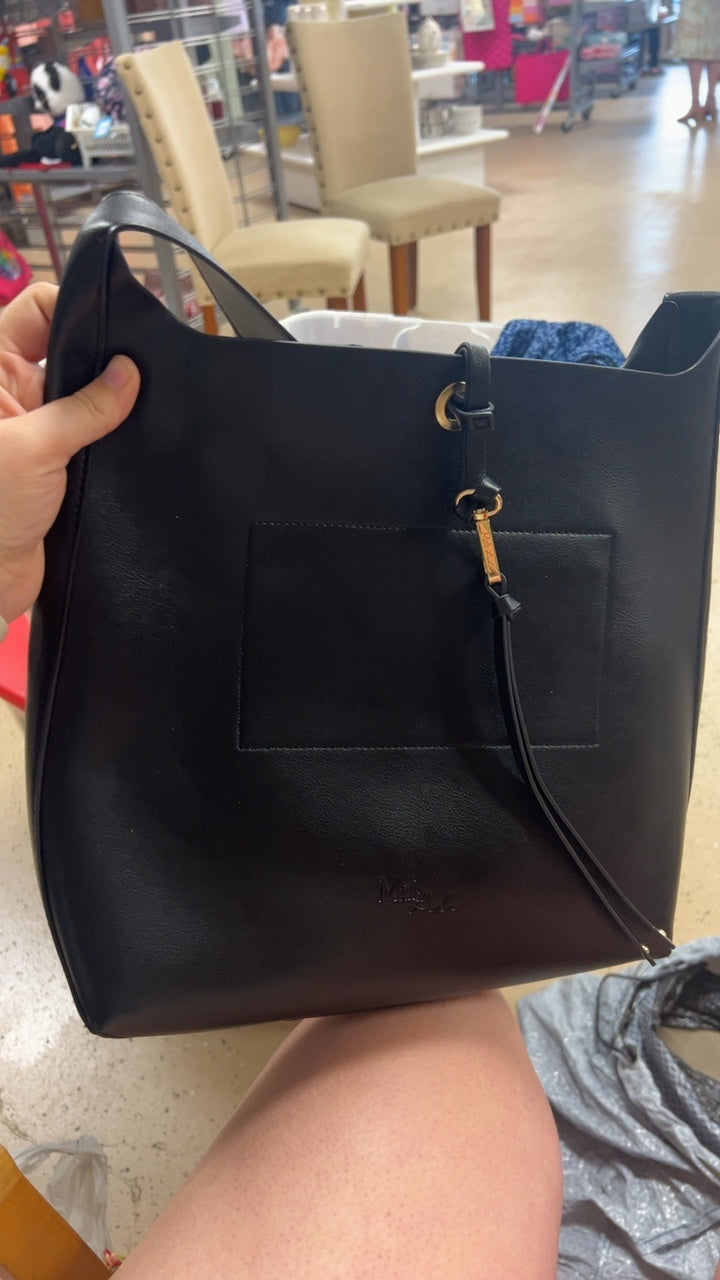 Black Purse 