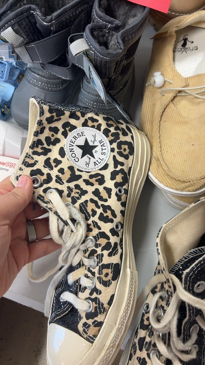 Converse Sneakers 8.5