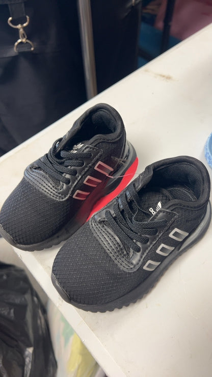 Adidas Sneakers 5.5 Y
