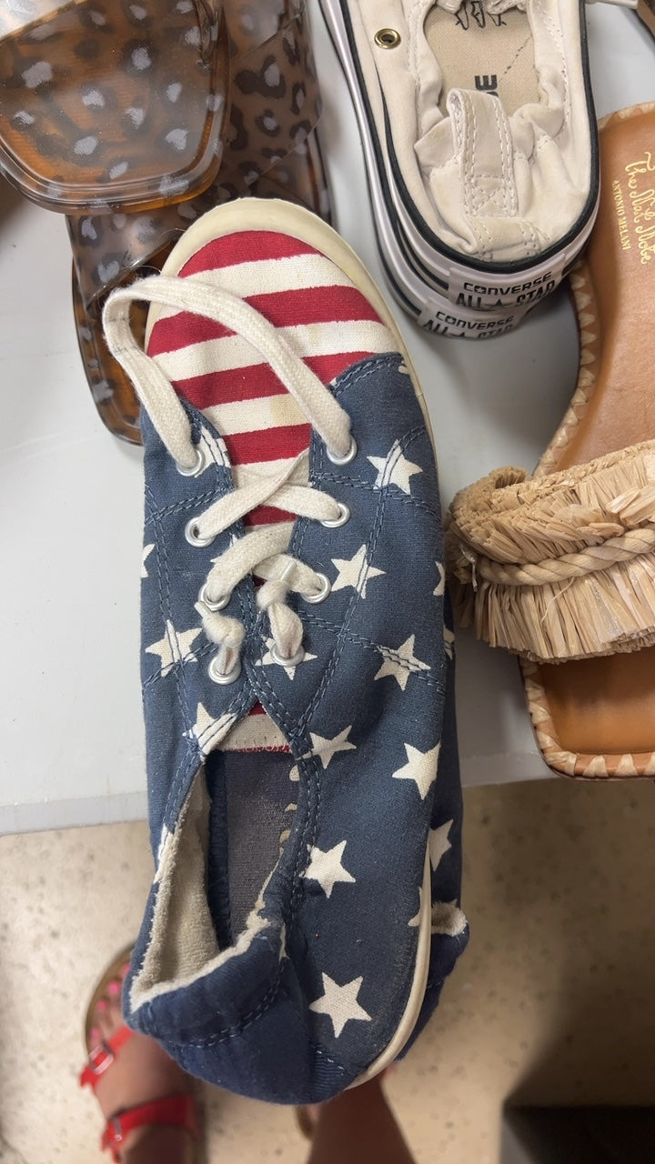 Flag Sneakers 8
