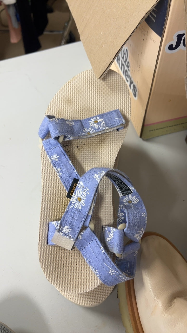Teva Sandals 9