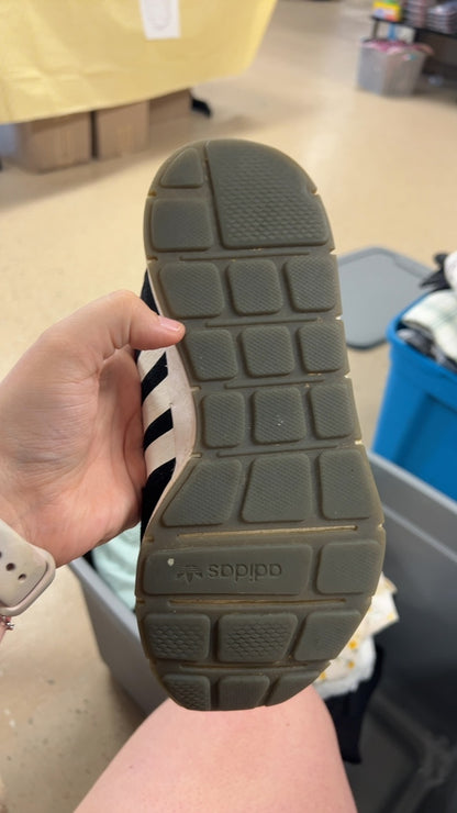 Adidas Sneakers 6.5